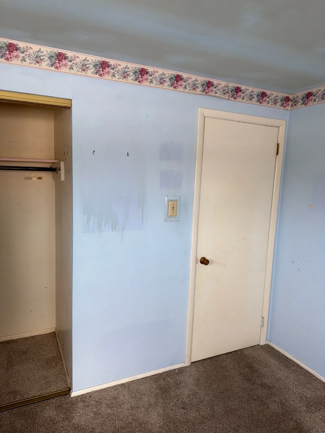 Air movers and dehumidifiers running in Indian Lake Indiana home dry-out